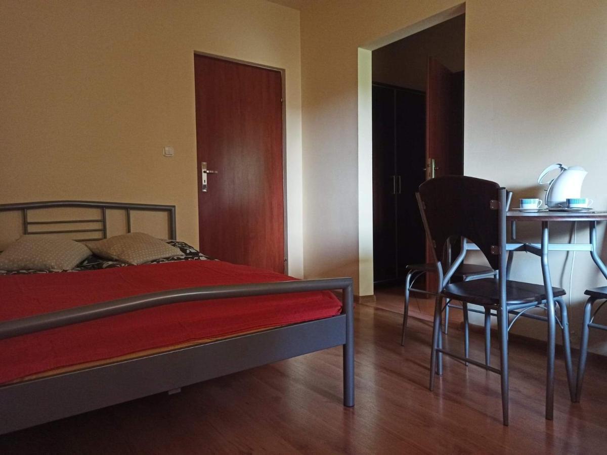 Przylesie Daire Uniejow Dış mekan fotoğraf